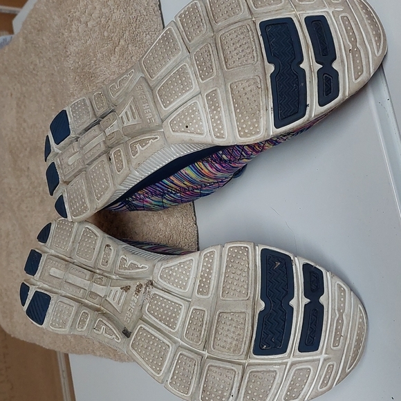 Multi-Colour Skechers - Picture 3 of 5